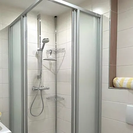 Apartment Resi L2 *